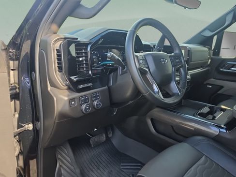 Used 2025 Chevrolet Silverado 2500 ZR2 w/ ZR2 Bison Edition AWD/4WD image 13