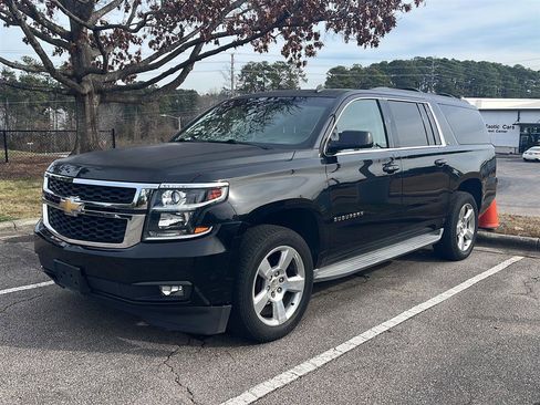 Used 2015 Chevrolet Suburban LT w/ Luxury Package image 39