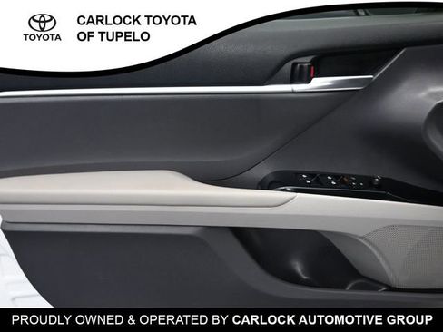 Used 2018 Toyota Camry LE image 17