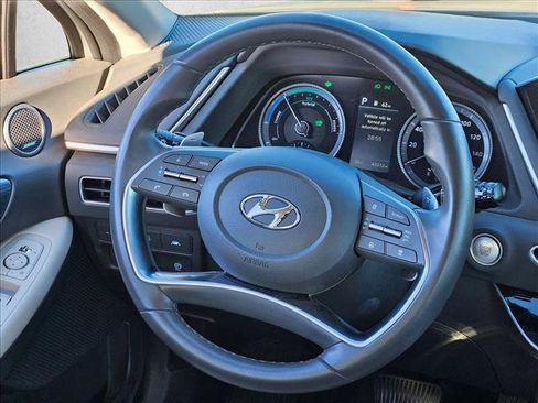 Used 2022 Hyundai Sonata SEL image 11