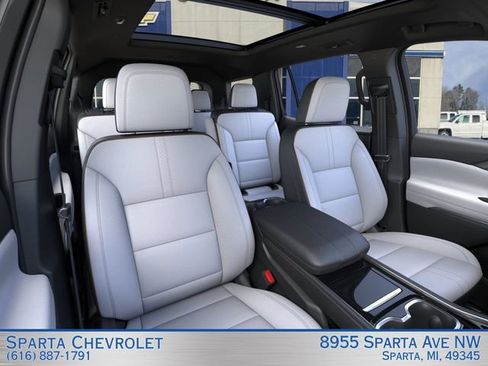 New 2026 Chevrolet Traverse High Country AWD/4WD image 16
