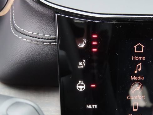 New 2026 Jeep Grand Cherokee Limited image 11