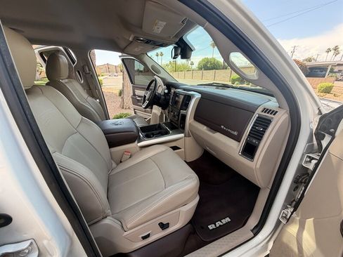 Used 2018 RAM 2500 Laramie AWD/4WD image 29