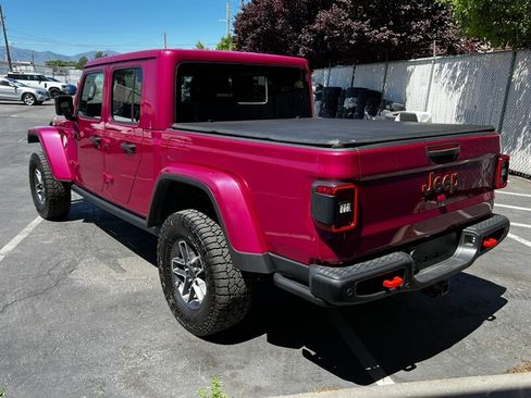 Used 2024 Jeep Gladiator Mojave AWD/4WD image 5