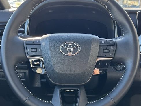 Certified 2025 Toyota Camry SE image 19