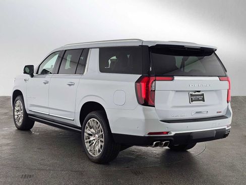 New 2026 GMC Yukon XL Denali w/ Sun & Power Step Package image 5