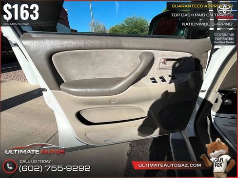 Used 2005 Toyota Sequoia SR5 AWD/4WD image 10