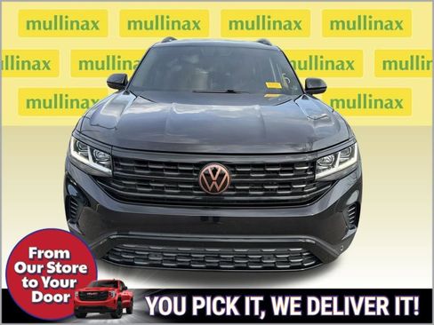 Used 2021 Volkswagen Atlas SE image 2