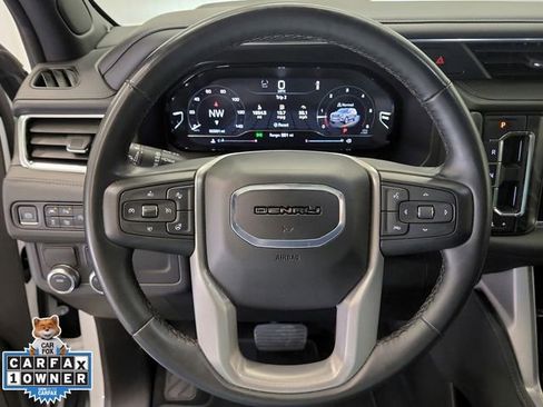 Used 2024 GMC Yukon XL Denali RWD image 20