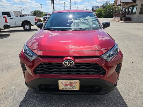 Used 2022 Toyota RAV4 LE FWD image 12