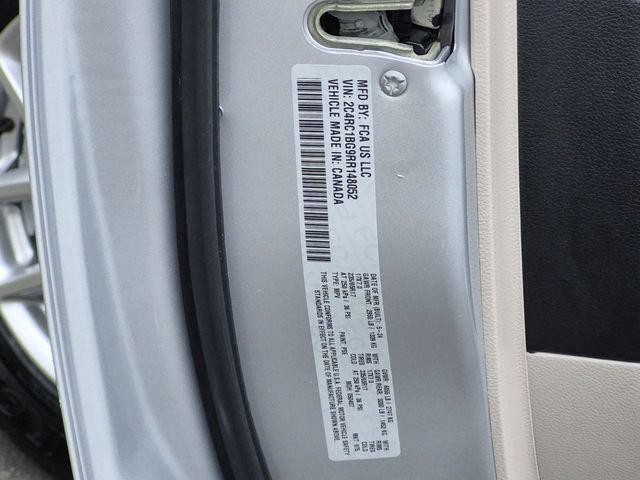 Used 2024 Chrysler Pacifica Touring-L FWD image 26