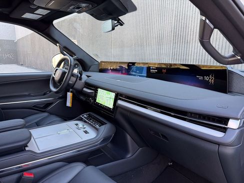 New 2026 Lincoln Navigator Reserve image 28