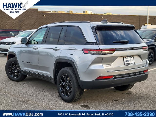 Certified 2025 Jeep Grand Cherokee Altitude AWD/4WD image 7