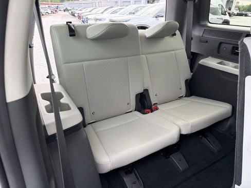 Used 2026 Hyundai Santa Fe SEL FWD image 13