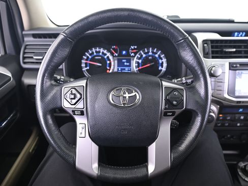 Used 2017 Toyota 4Runner Limited AWD/4WD image 33