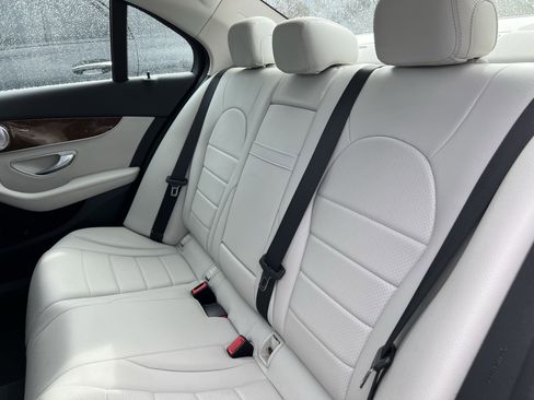 Certified 2018 Mercedes-Benz C 300 4MATIC Sedan image 34