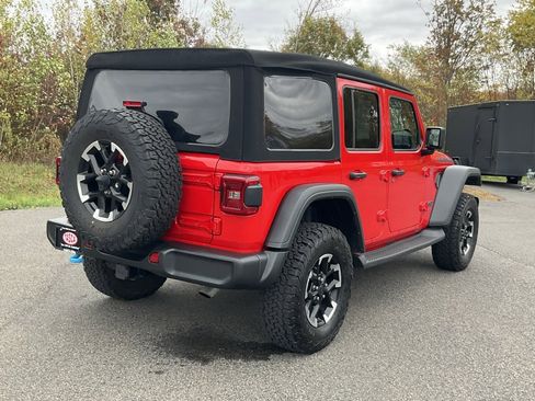 Used 2024 Jeep Wrangler Unlimited Rubicon 4xe image 31