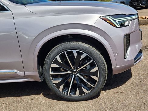 New 2026 Volvo XC90 B6 Plus w/ Protection Package Premier AWD/4WD image 29
