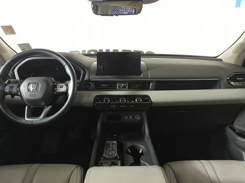Used 2023 Honda Pilot EX-L image 10