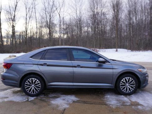 Used 2019 Volkswagen Jetta R-Line image 6