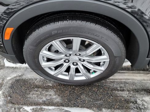 Used 2023 Cadillac XT4 Premium Luxury w/ Cold Weather Package image 6