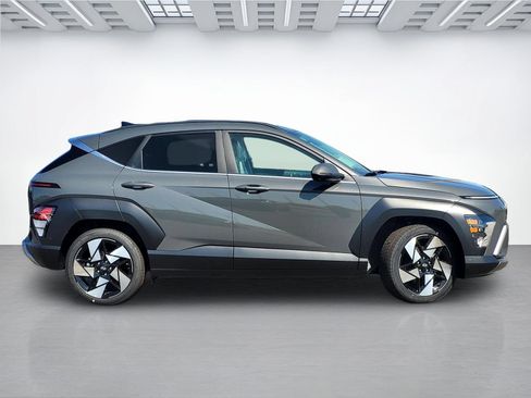 New 2026 Hyundai Kona Limited FWD image 3