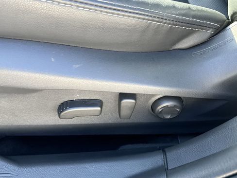 Certified 2025 Subaru Outback Limited image 16