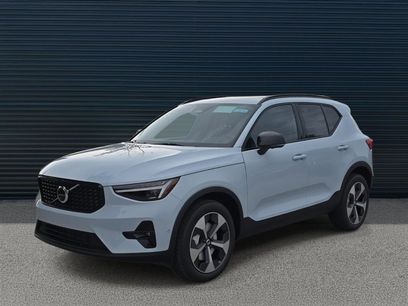 New 2026 Volvo XC40 B5 Plus w/ Protection Package Premier