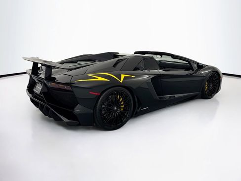Used 2017 Lamborghini Aventador LP 750-4 Superveloce AWD/4WD image 5