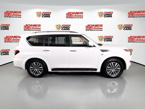 Used 2021 Nissan Armada SL w/ Captain's Chairs Package image 18