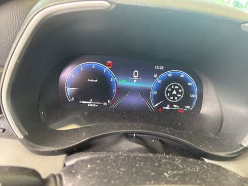 Used 2024 Toyota Highlander Limited image 6