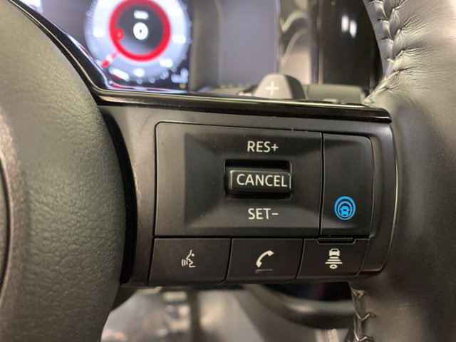 Used 2025 Nissan Pathfinder Platinum w/ Lighting Package (N93) AWD/4WD image 15