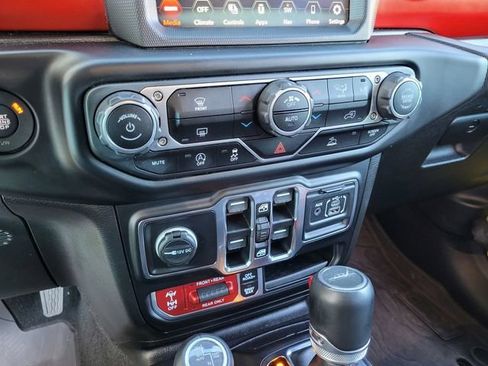 Used 2023 Jeep Gladiator Rubicon w/ Trailer Tow Package image 20