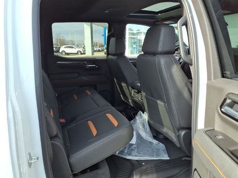 New 2026 GMC Sierra 1500 AT4 w/ AT4 Premium Package AWD/4WD image 59