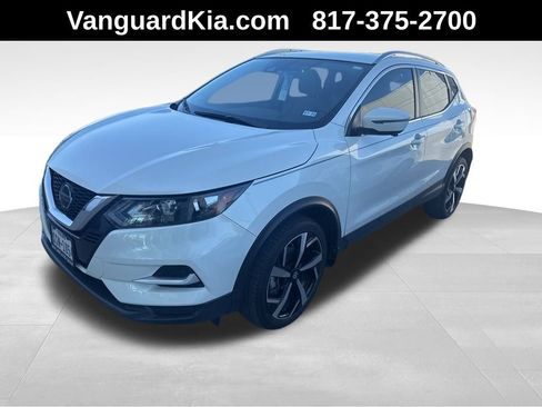 Used 2022 Nissan Rogue Sport SL image 1