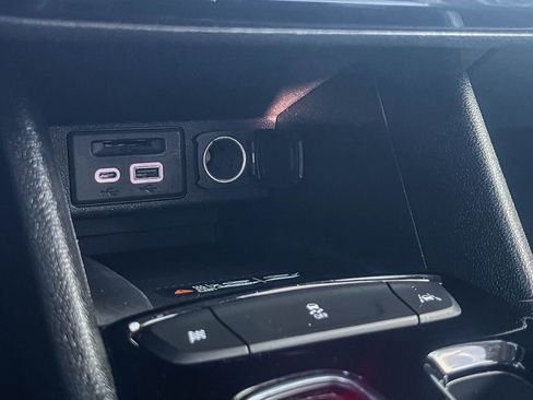 Certified 2022 Chevrolet Bolt EUV LT image 26