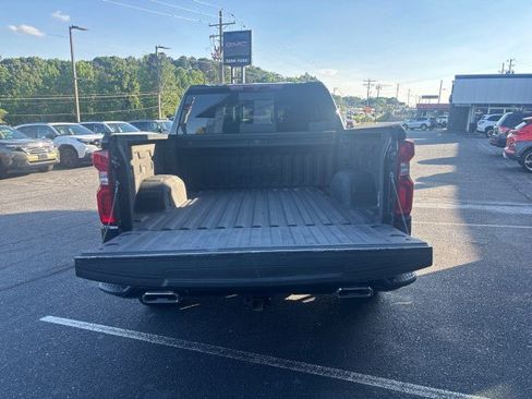 Used 2023 Chevrolet Silverado 1500 High Country w/ High Country Premium Package AWD/4WD image 50
