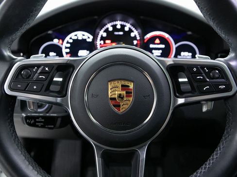 Certified 2022 Porsche Cayenne image 14