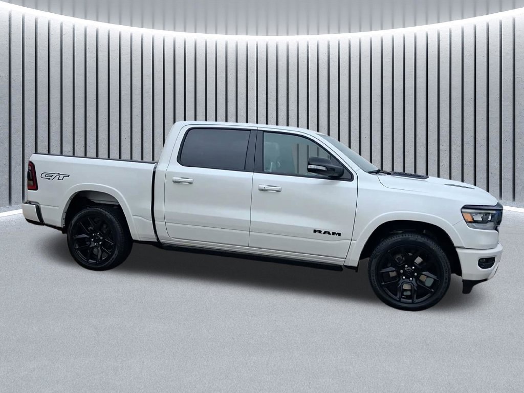 Used 2022 RAM 1500 Laramie AWD/4WD image 2