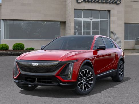 New 2025 Cadillac Lyriq Sport image 6