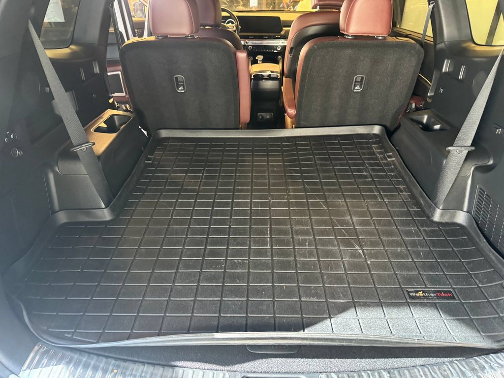 Used 2023 Kia Telluride AWD image 23