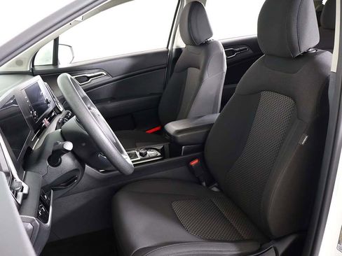 Used 2023 Kia Sportage LX image 27