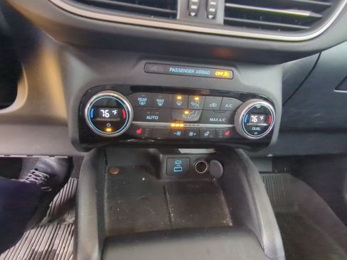 Used 2021 Ford Escape SEL image 16