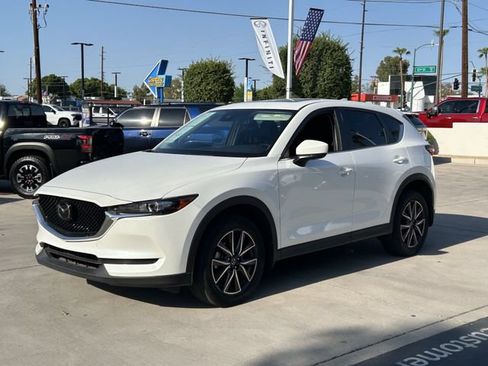 Used 2018 MAZDA CX-5 Touring w/ Preferred Equipment Package FWD image 1