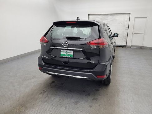 Used 2019 Nissan Rogue S image 7