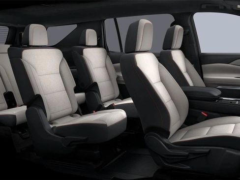 New 2026 Chevrolet Traverse LT w/ LPO, Floor Liner Package FWD image 6