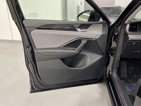 New 2026 Volkswagen Tiguan S image 25