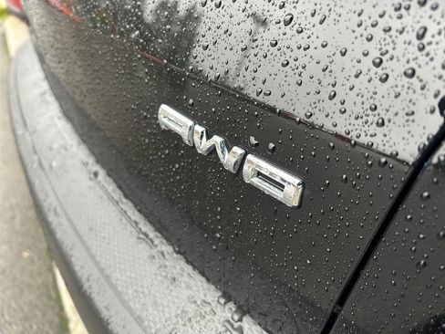 Used 2022 Ford Escape SEL image 32