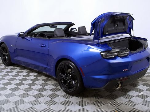 Used 2023 Chevrolet Camaro LT w/ RS Package image 10