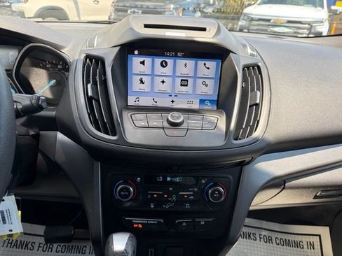 Used 2017 Ford Escape SE w/ Equipment Group 201A FWD image 22